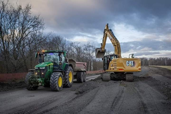 Terrassement avec engins performants Conflans-sur-Anille